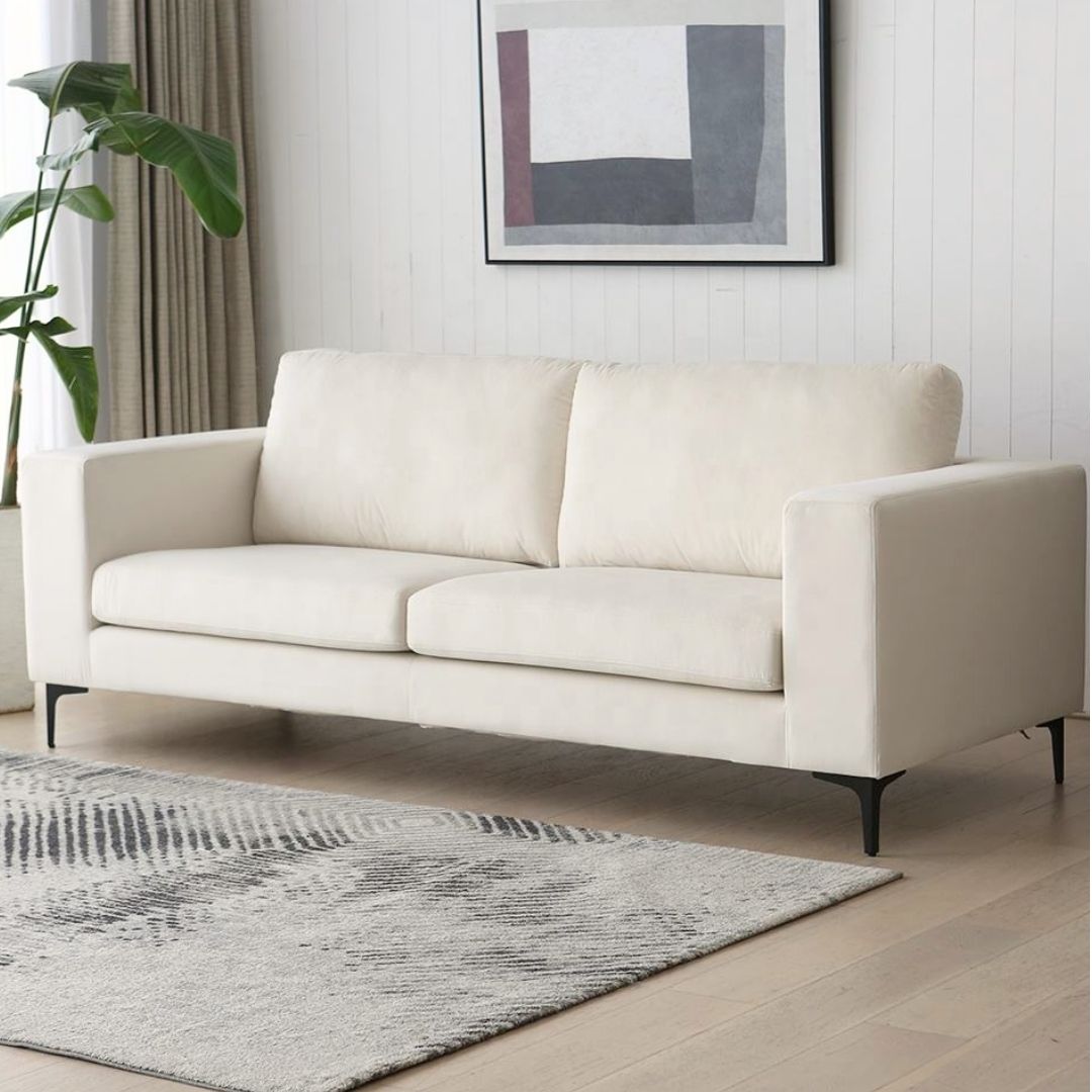 Elegant 3-seter sofa i minimalistisk design