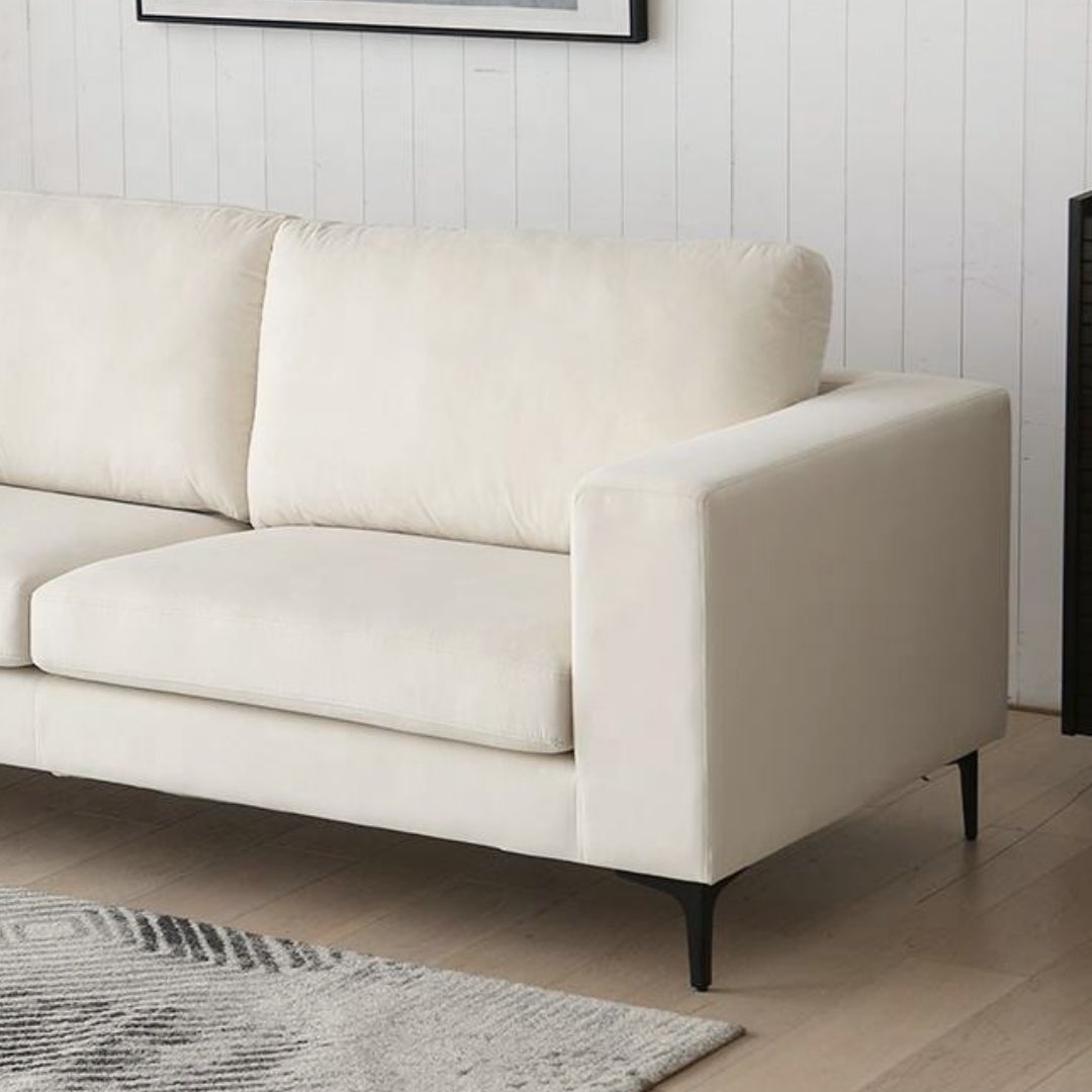 Elegant 3-seter sofa i minimalistisk design