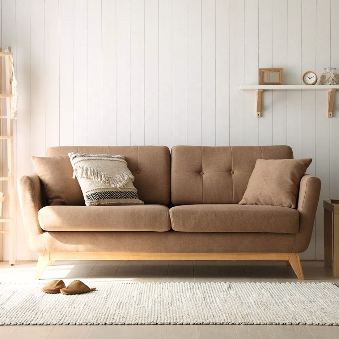Retroinspirert 3-seter sofa i brun tekstil