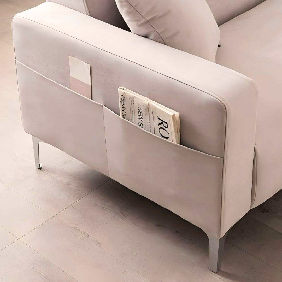 Stilren 2-seter sofa med matchende puff
